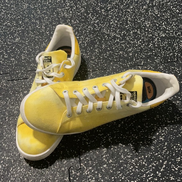 Men’s Pharrell shoes - Picture 2 of 4